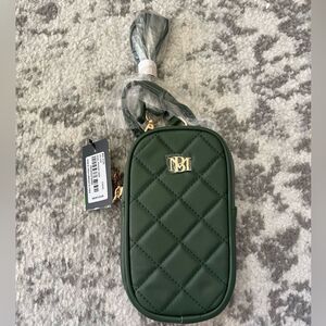Badgley Mischka Diamond Quilted Oval Crossbody Phone Case in chive NWT
